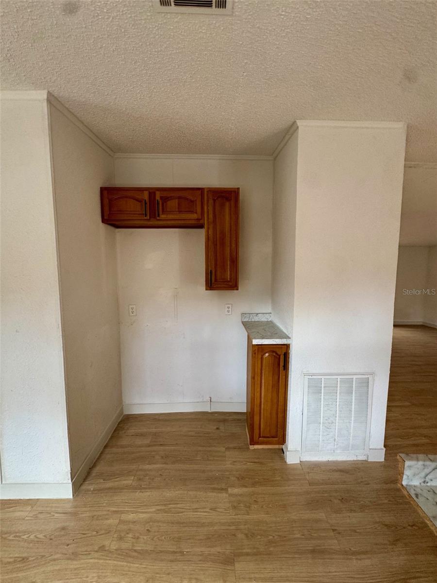 Image 12 of 18 For 26931 Deacon Loop