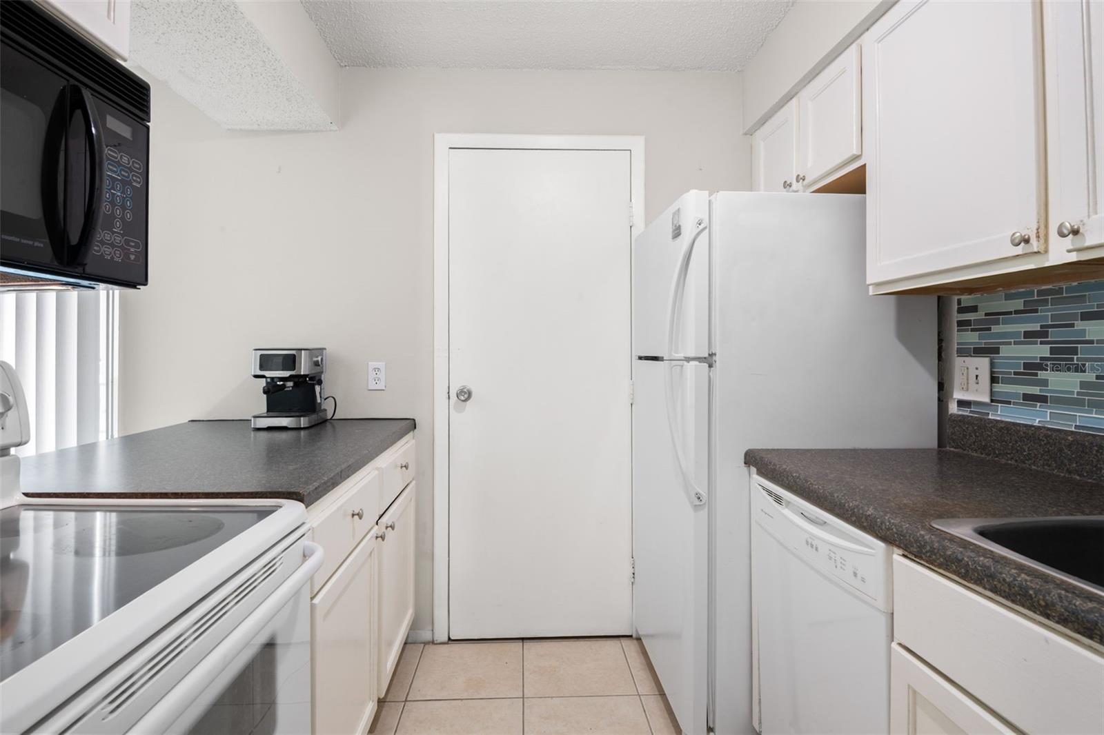 Image 11 of 28 For 4215 Bay Drive 1801d