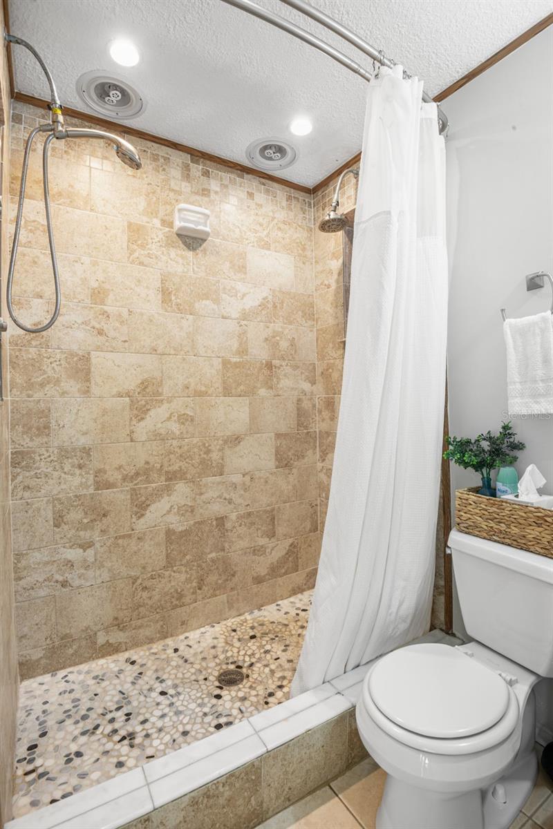 Image 16 of 28 For 4215 Bay Drive 1801d