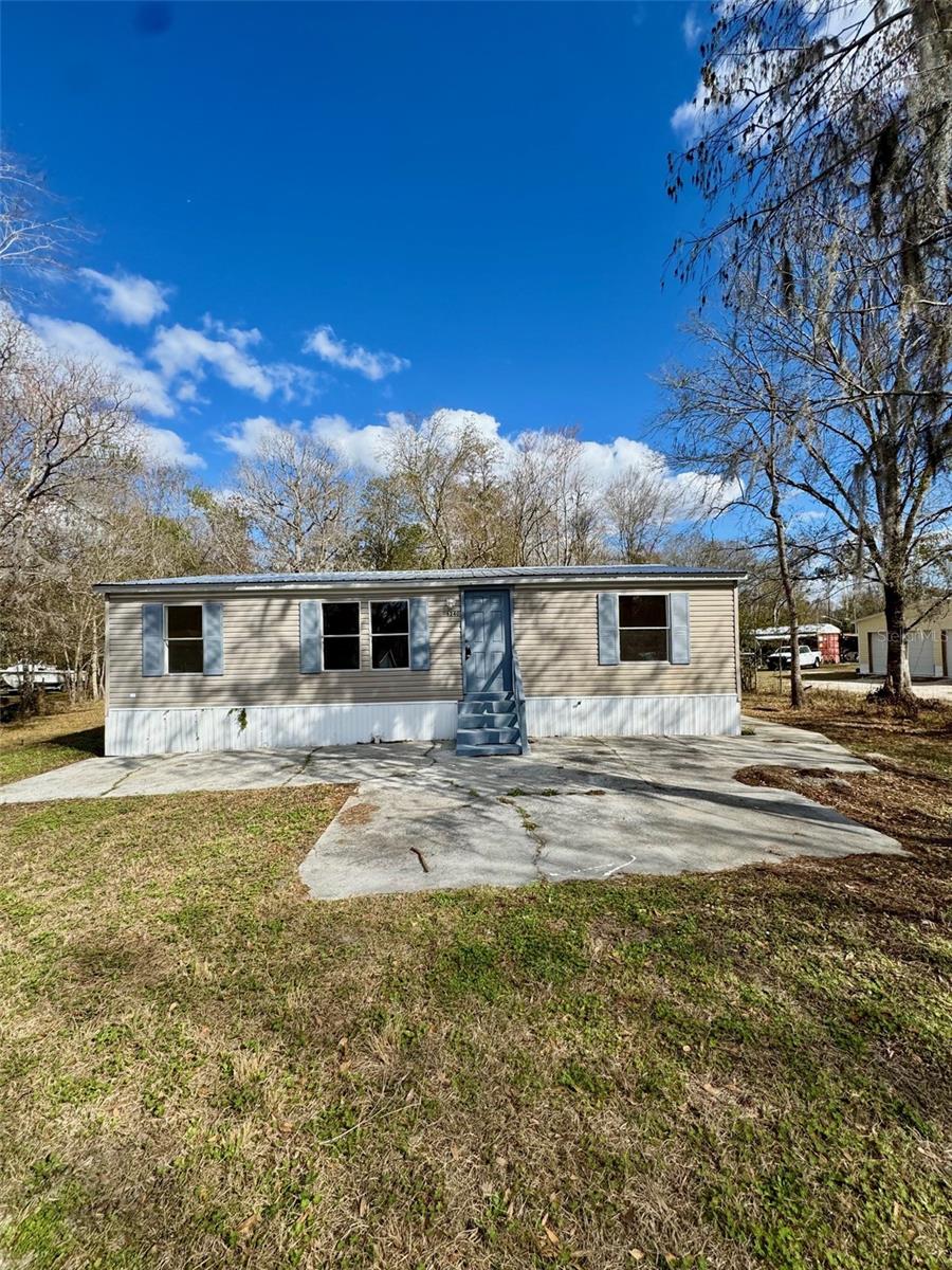 Listing photo id 1 for 6240 Woodsman Drive