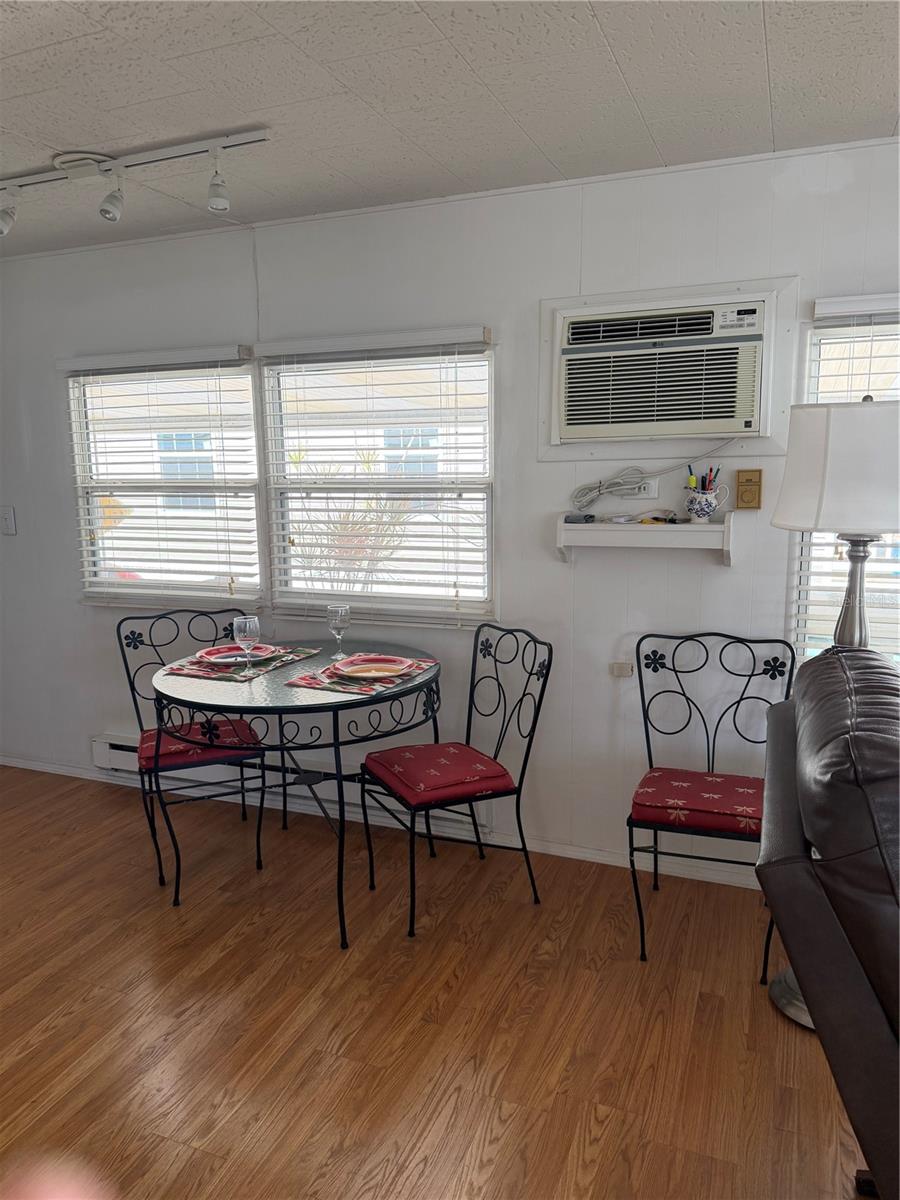 Image 8 of 32 For 1040 Main Street 91