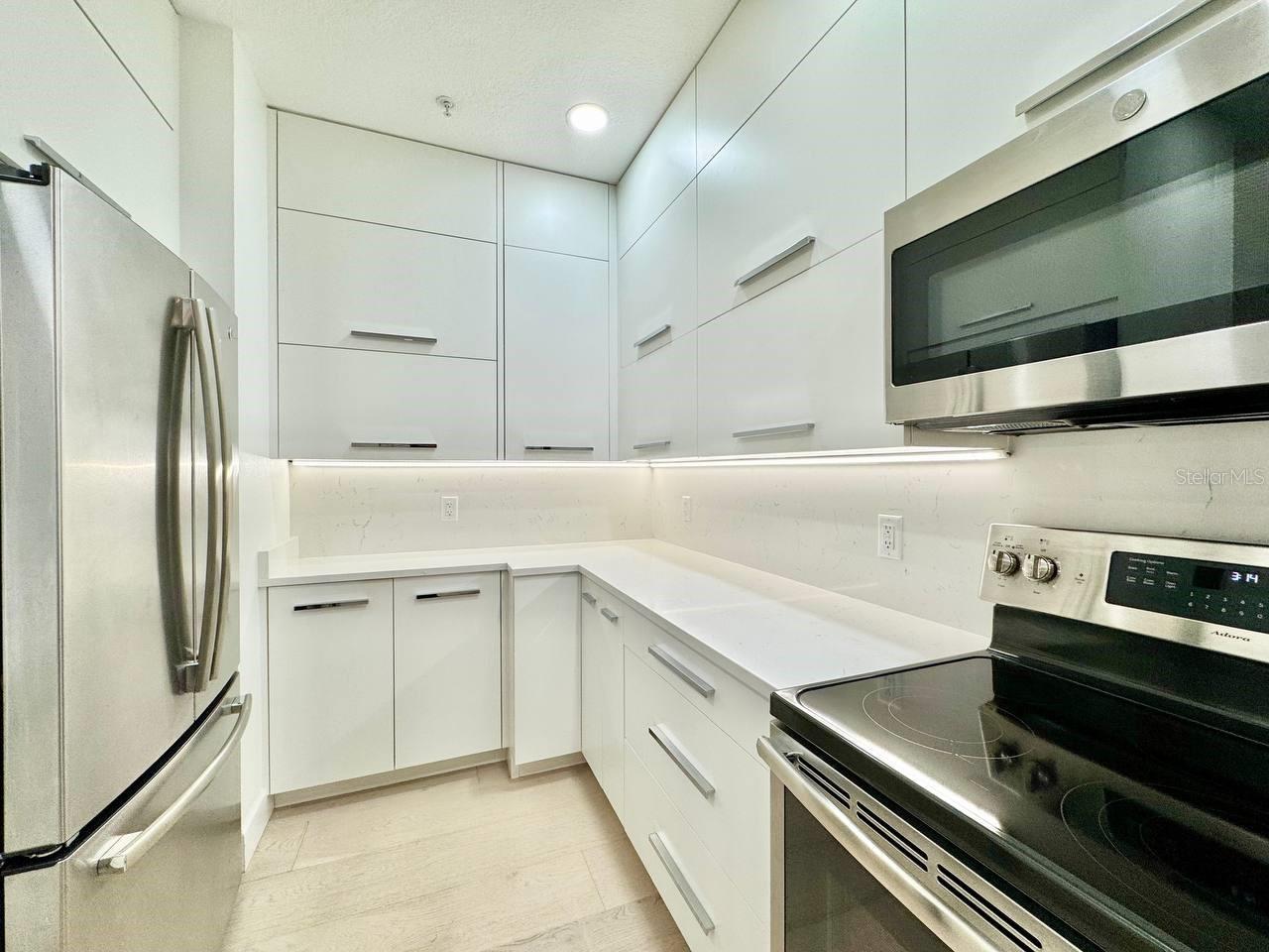 Image 10 of 33 For 4207 Dale Mabry Highway 5110