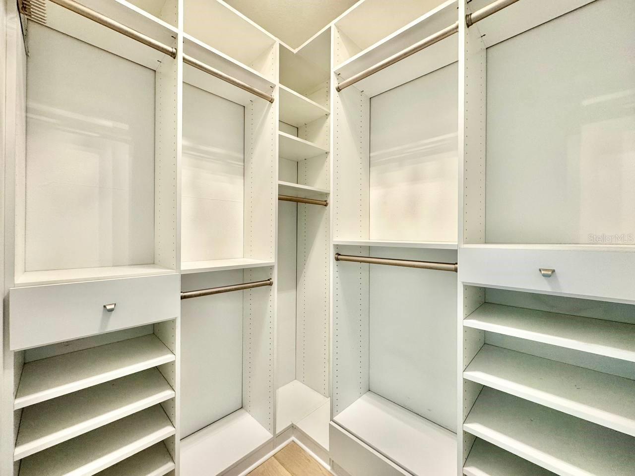 Image 19 of 33 For 4207 Dale Mabry Highway 5110