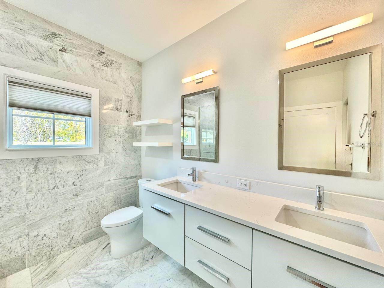 Image 20 of 33 For 4207 Dale Mabry Highway 5110