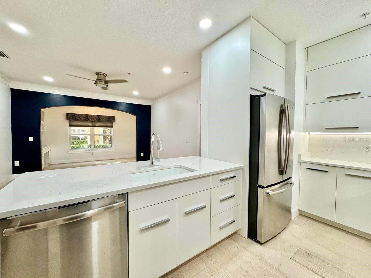 Image 8 of 33 For 4207 Dale Mabry Highway 5110