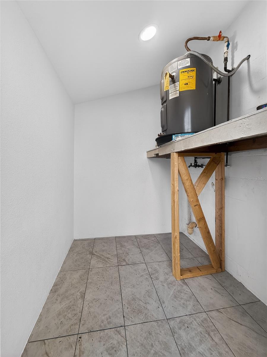 Image 14 of 17 For 2612 Arch Street A