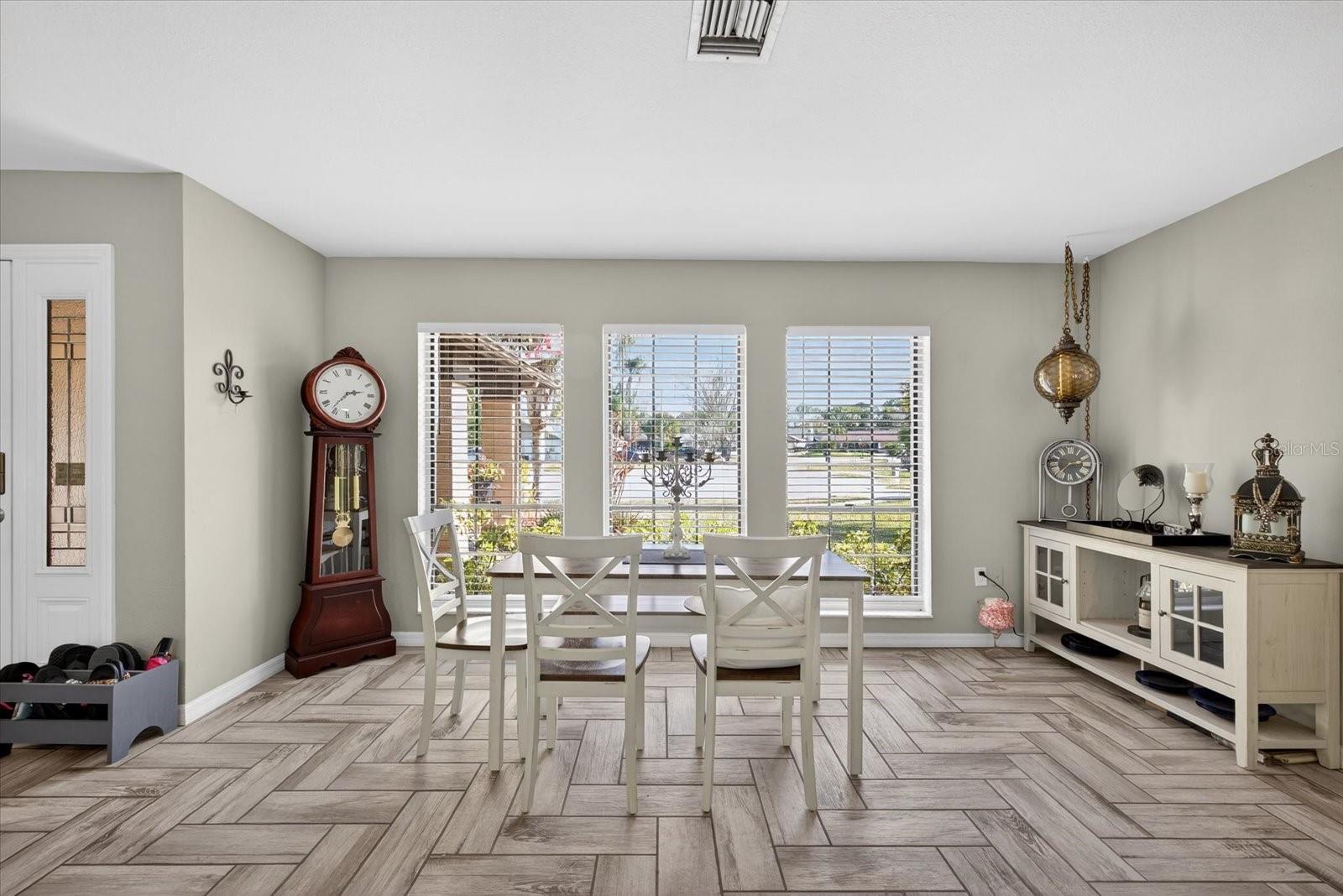 Image 13 of 29 For 2735 Quiet Hollow Court