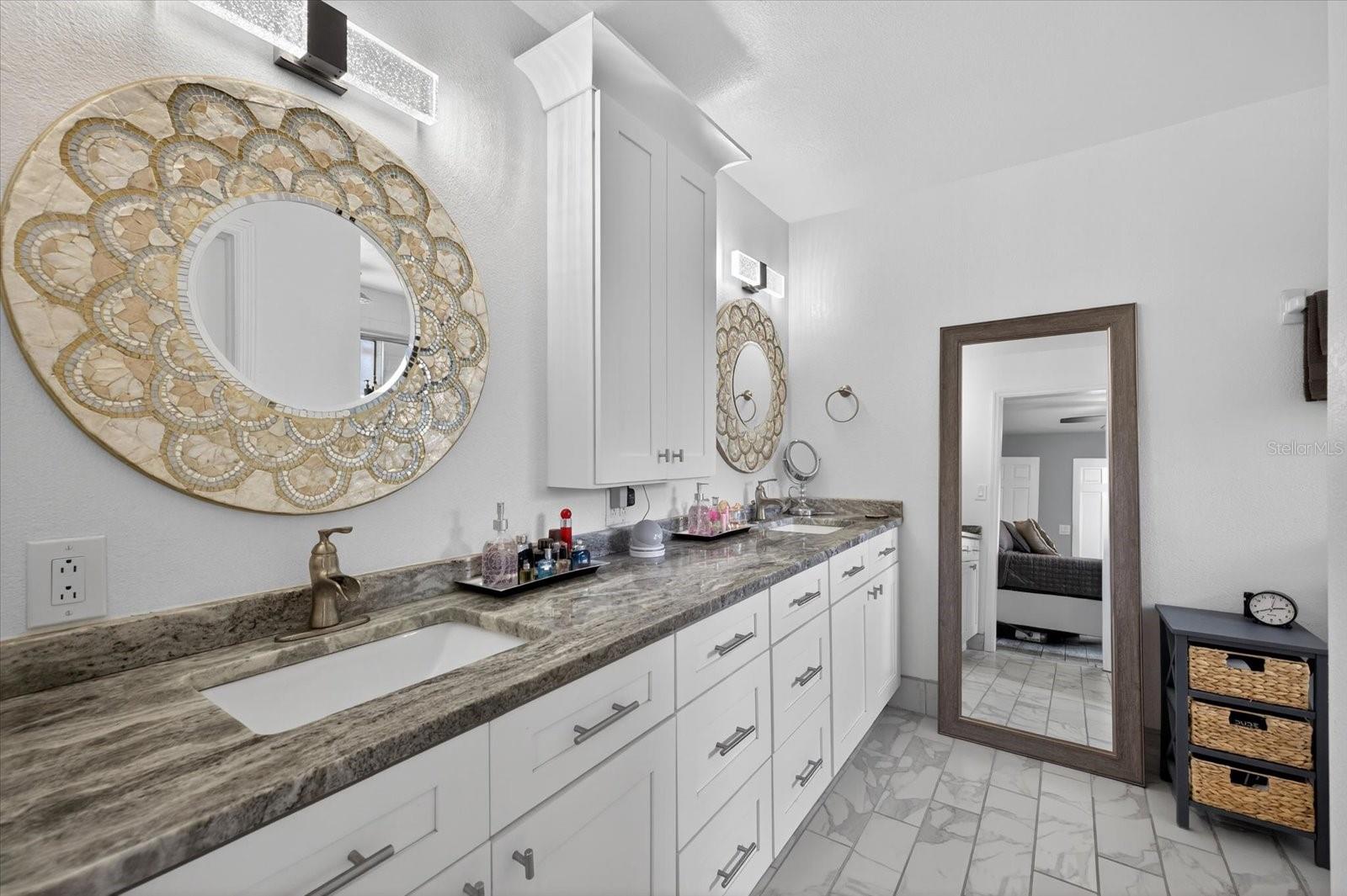 Image 17 of 29 For 2735 Quiet Hollow Court