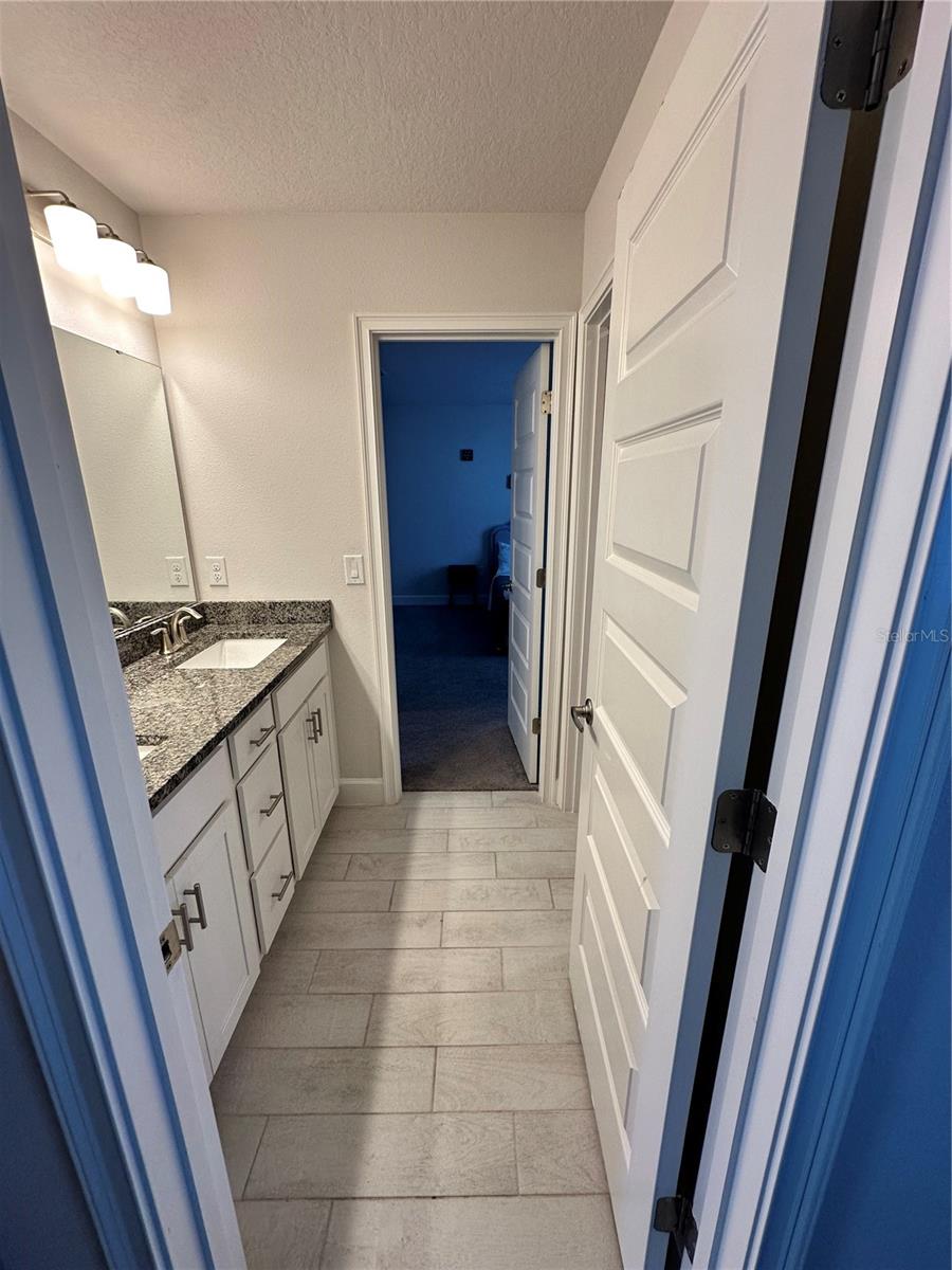 Image 23 of 35 For 36097 Welsh Glade Road