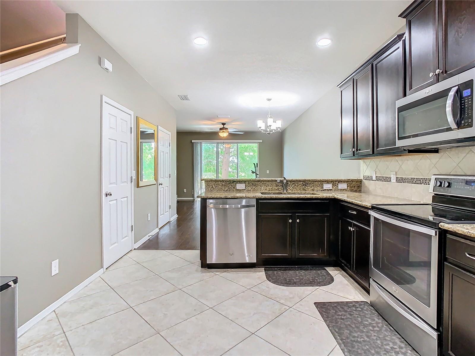 Image 4 of 30 For 4907 White Sanderling Court