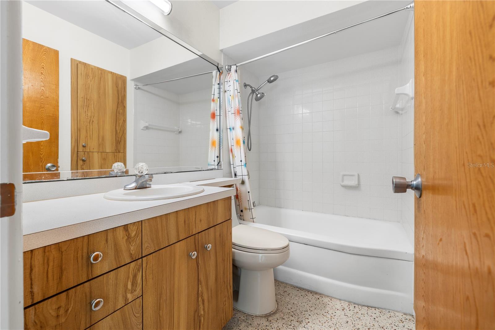 Image 10 of 19 For 5589 46th Avenue N