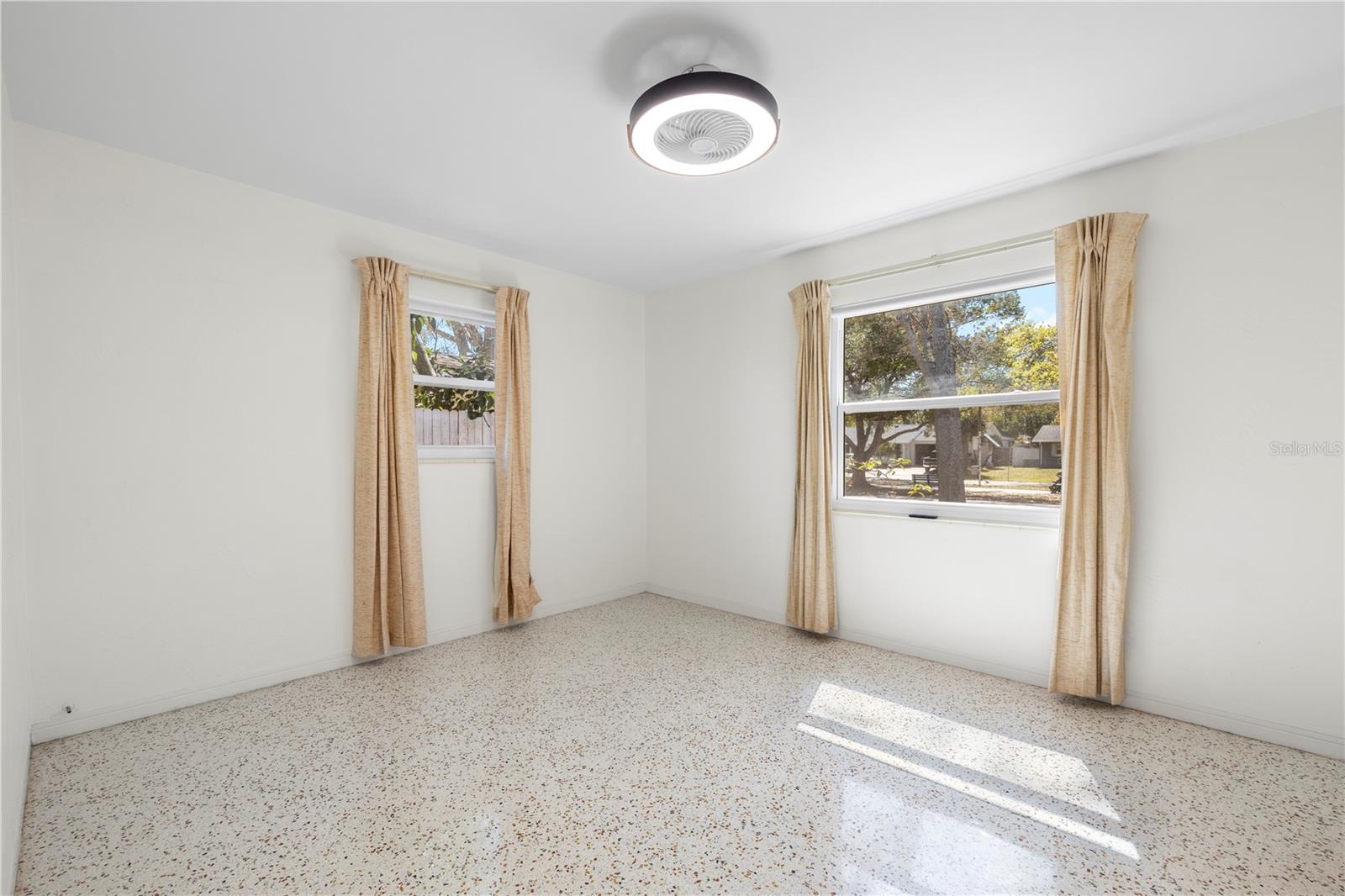 Image 9 of 19 For 5589 46th Avenue N