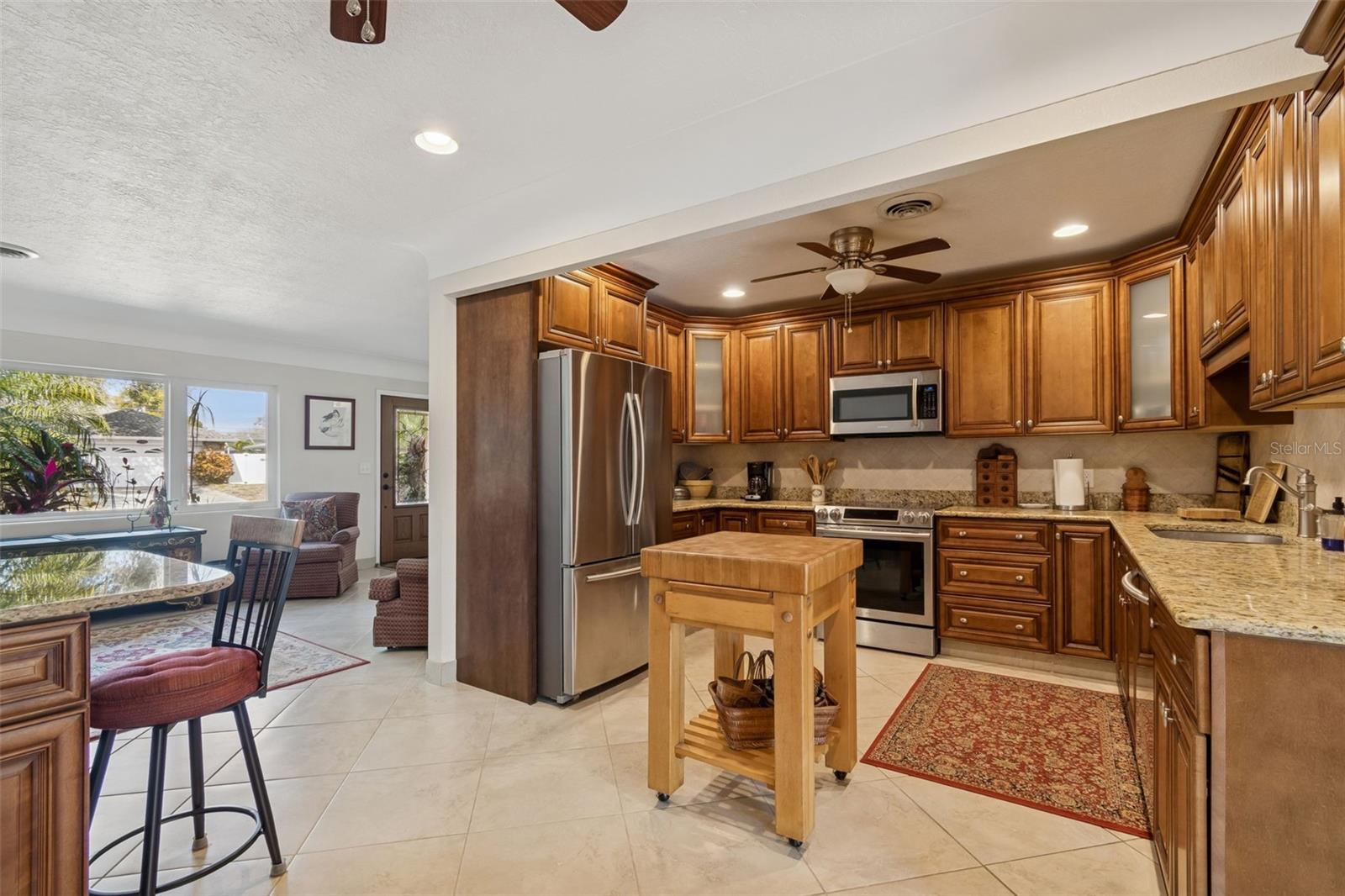 Image 16 of 81 For 2268 Indian Avenue N