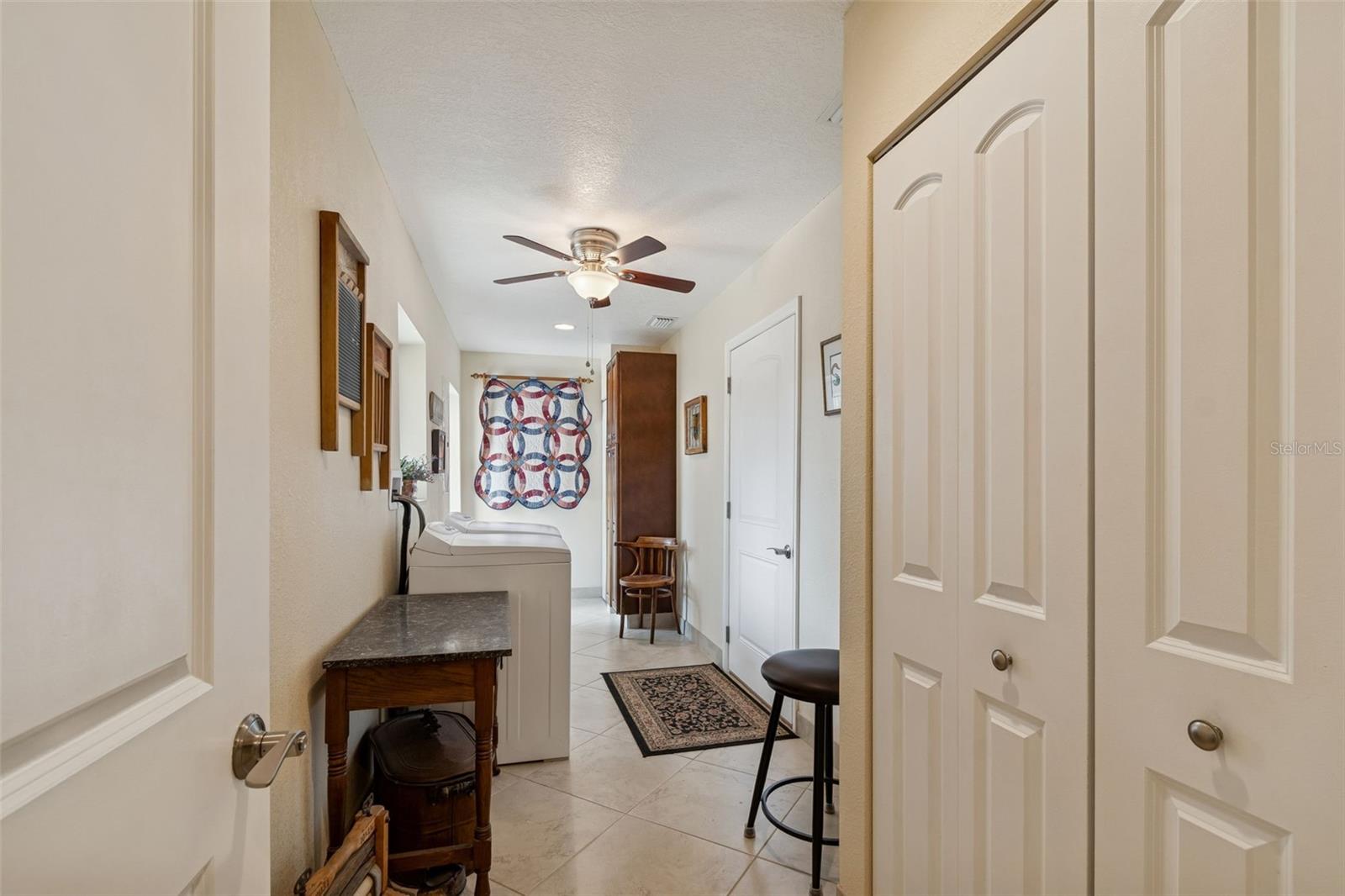 Image 21 of 81 For 2268 Indian Avenue N