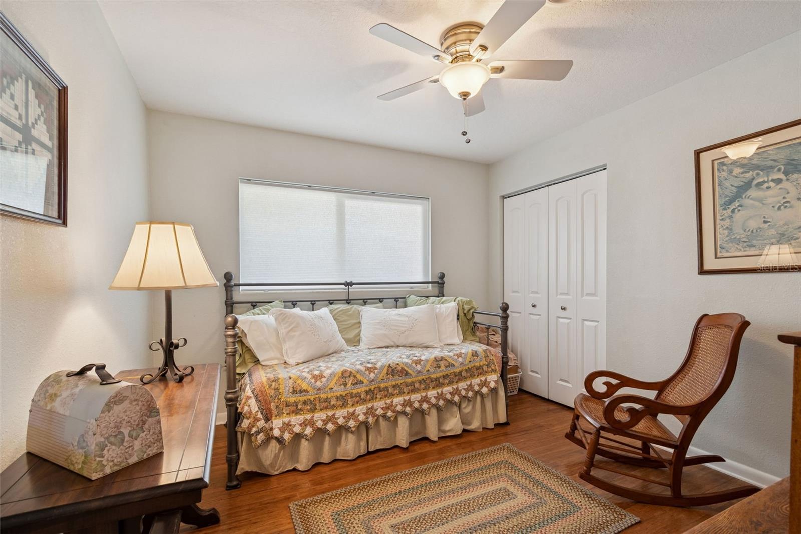 Image 26 of 81 For 2268 Indian Avenue N