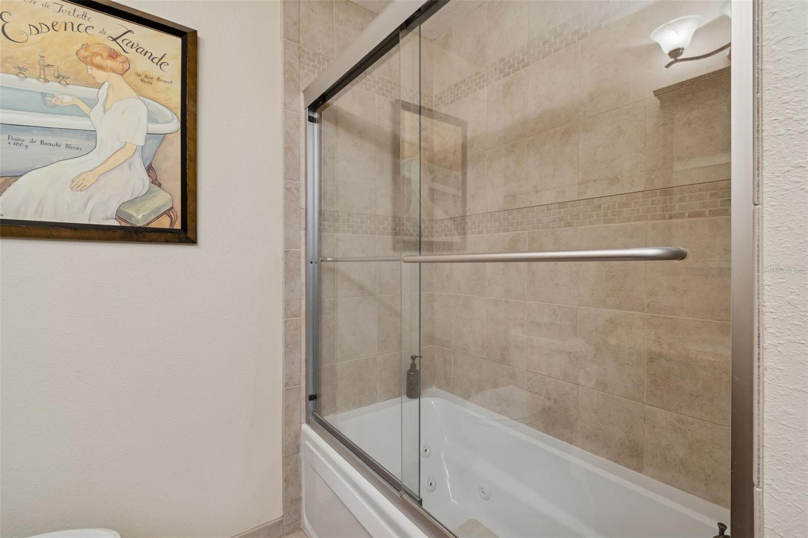 Image 30 of 81 For 2268 Indian Avenue N