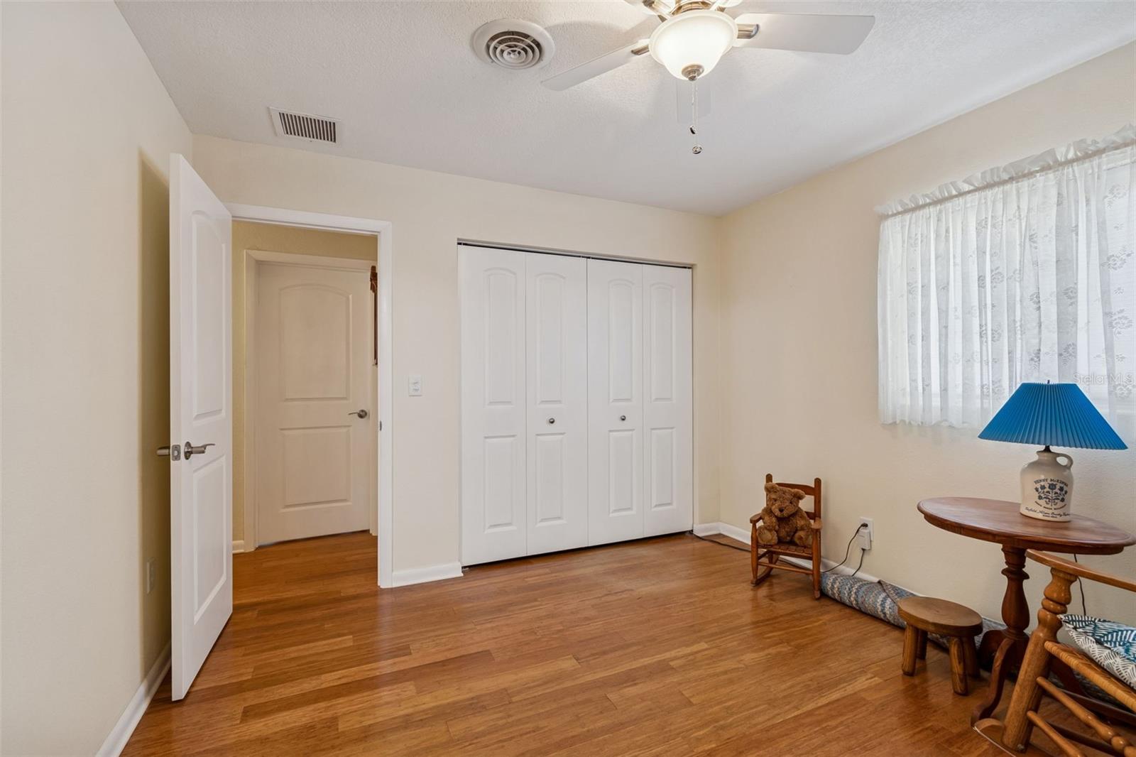 Image 36 of 81 For 2268 Indian Avenue N