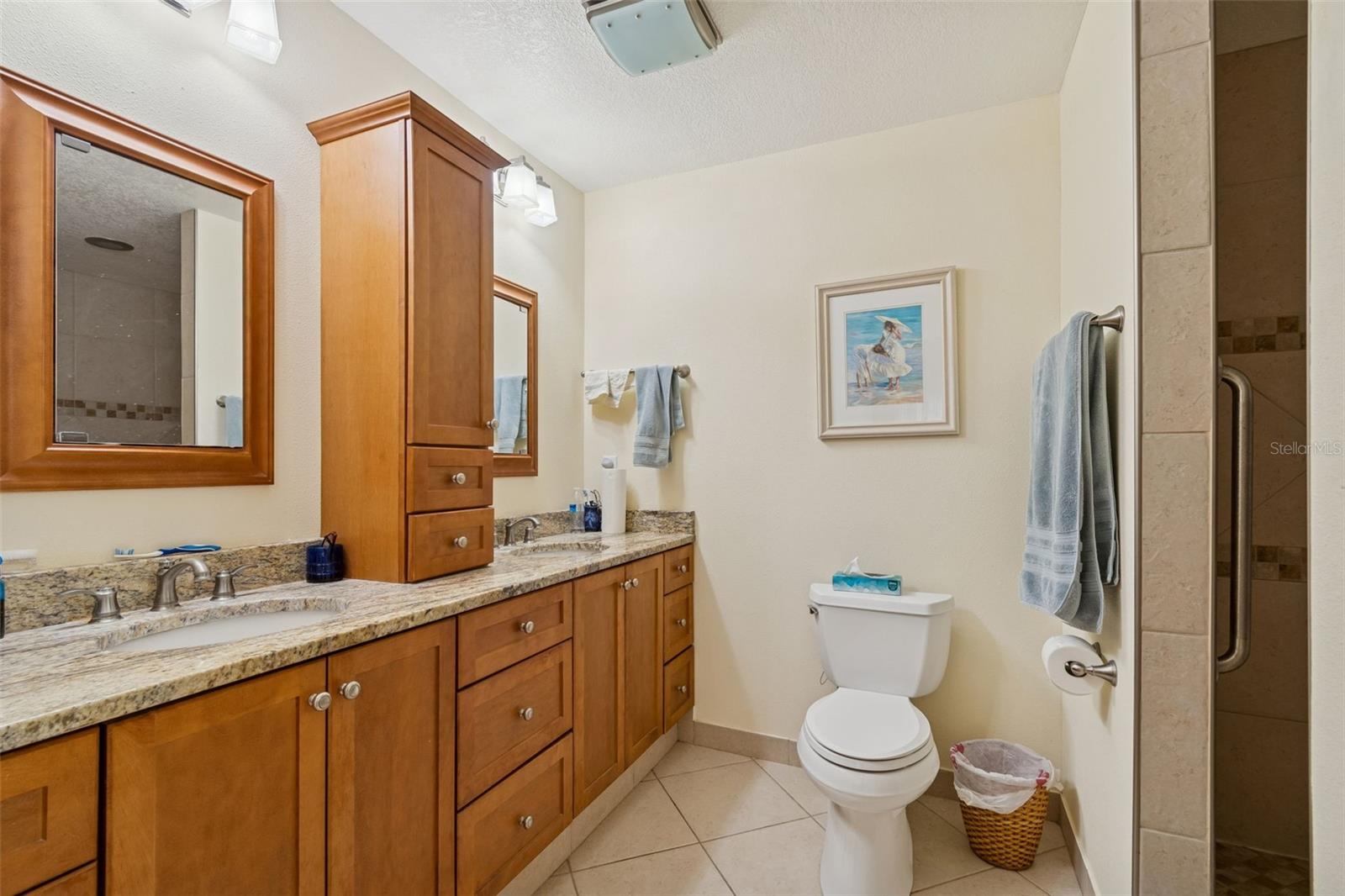 Image 39 of 81 For 2268 Indian Avenue N