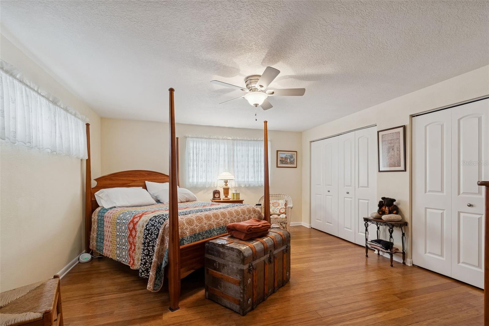 Image 44 of 81 For 2268 Indian Avenue N