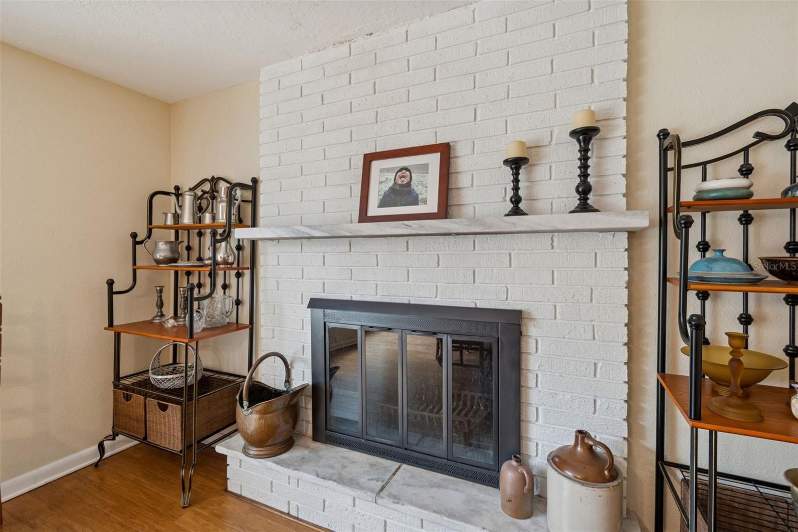 Image 51 of 81 For 2268 Indian Avenue N