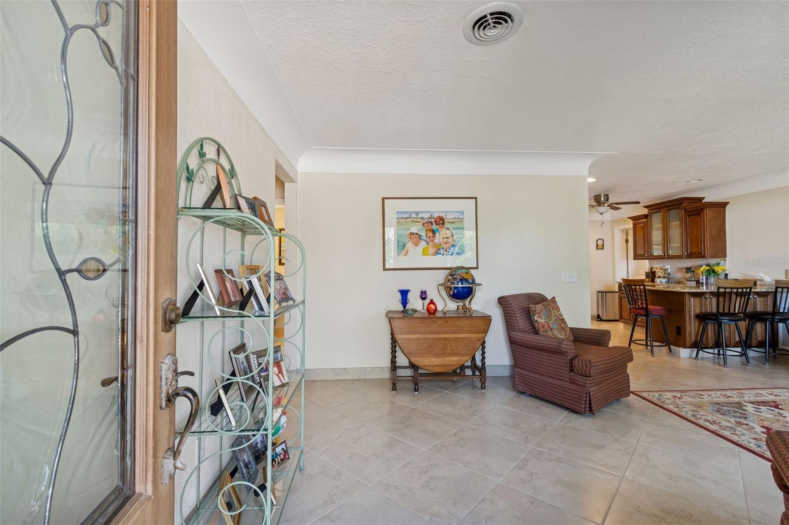 Image 7 of 81 For 2268 Indian Avenue N