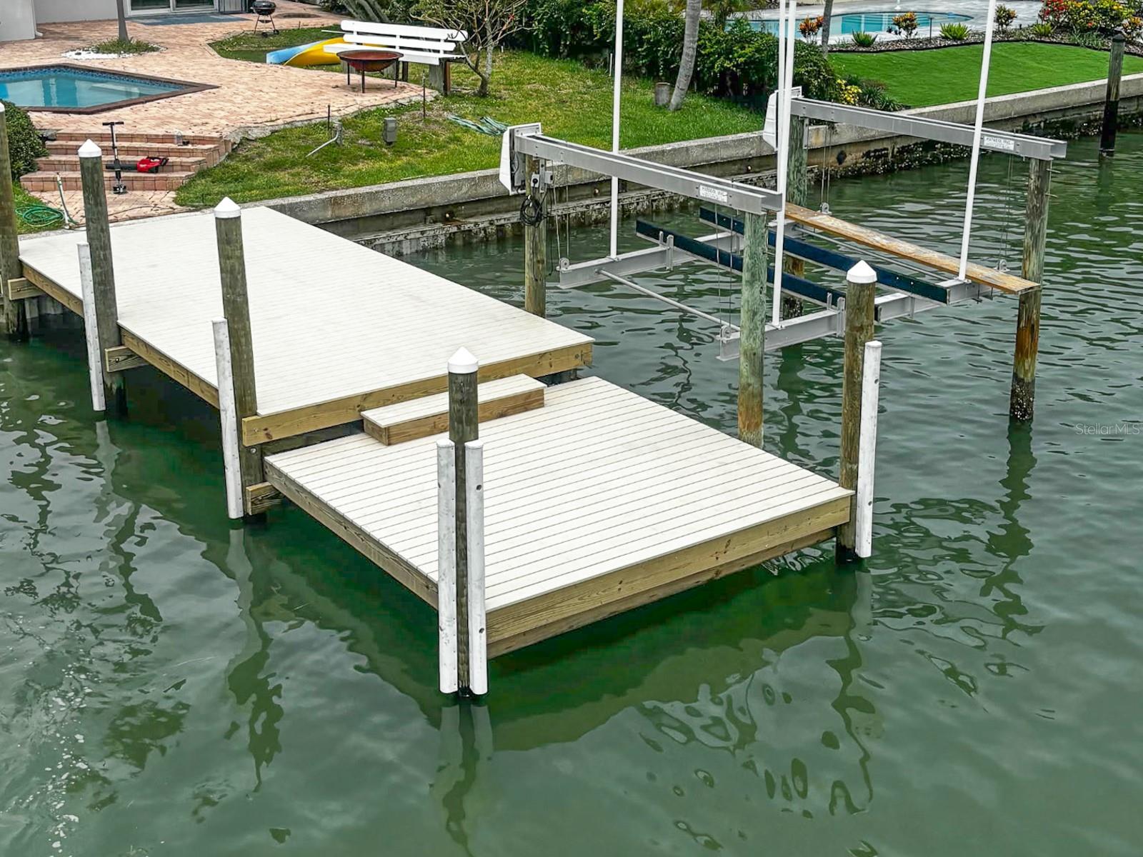 Listing photo id 15 for 10126 Tarpon Drive