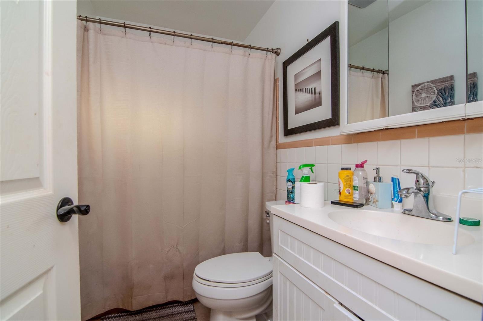 Image 17 of 23 For 1731 Gladys Street