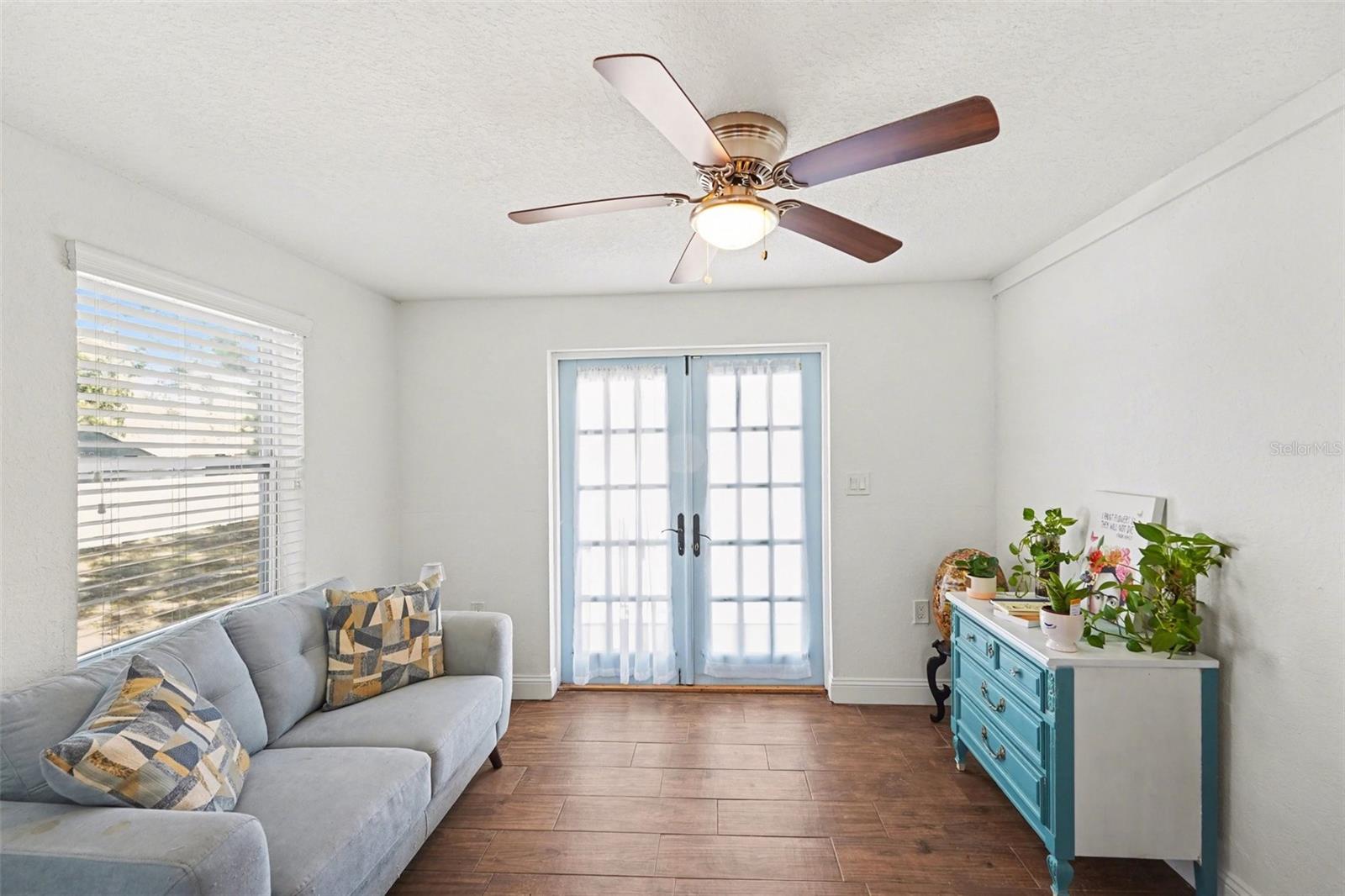 Image 14 of 30 For 10555 109th Street