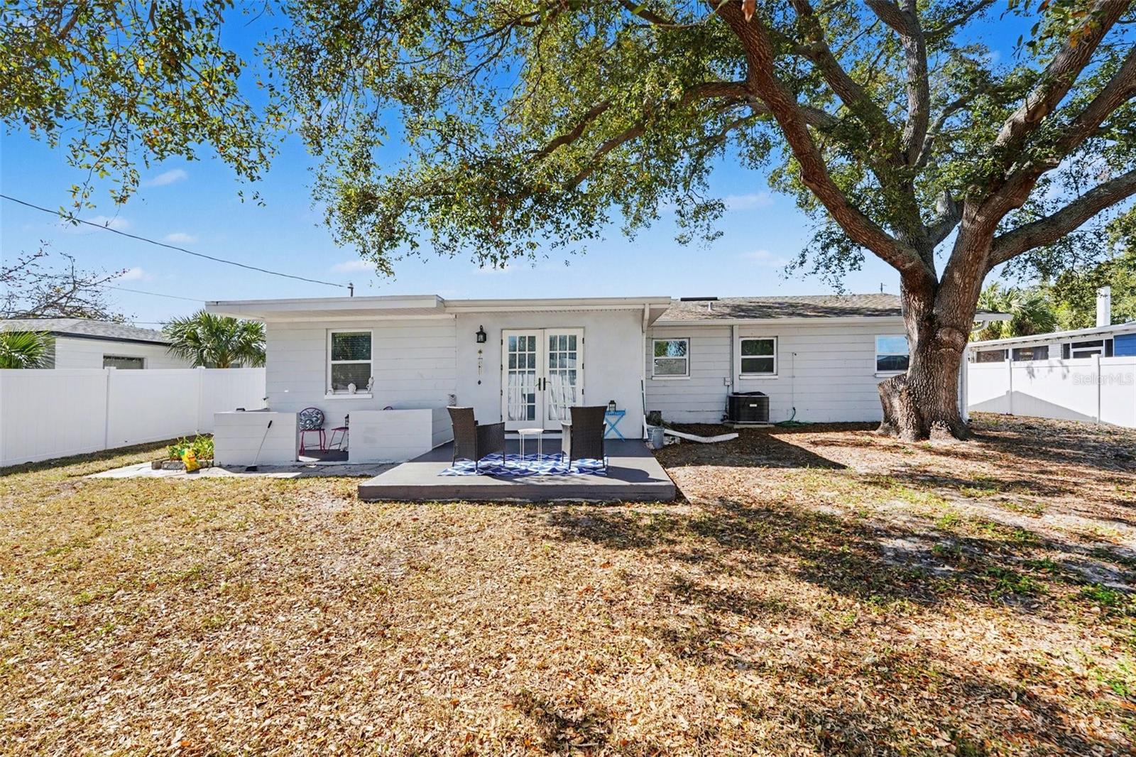 Image 28 of 30 For 10555 109th Street