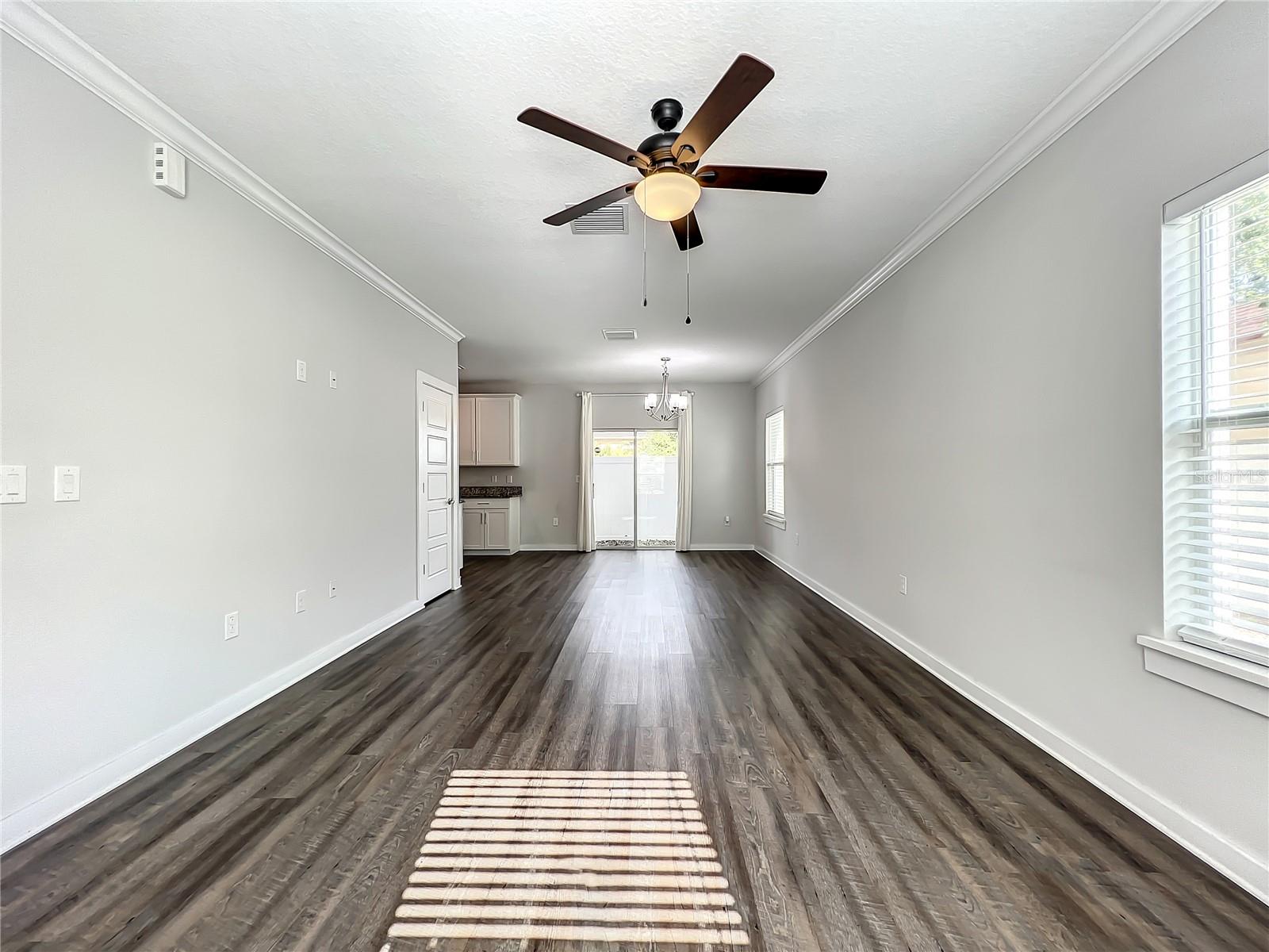 Image 21 of 57 For 3715 Wisconsin Avenue 2