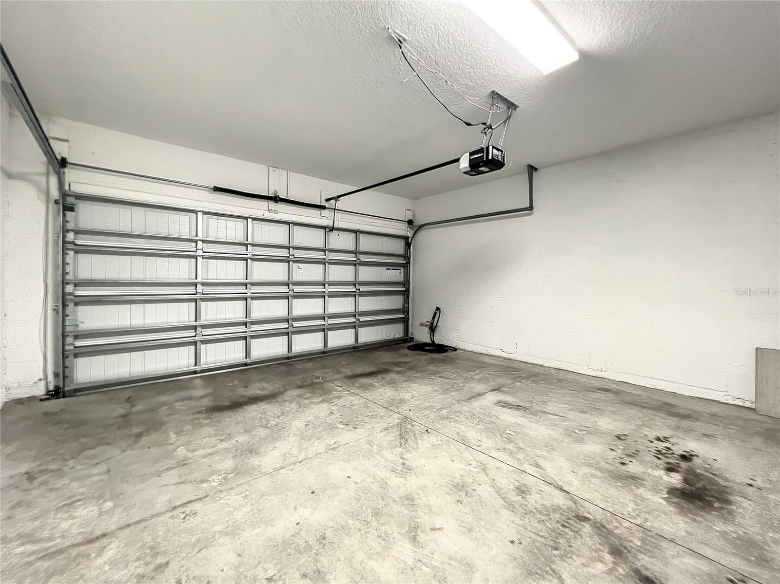 Image 23 of 57 For 3715 Wisconsin Avenue 2