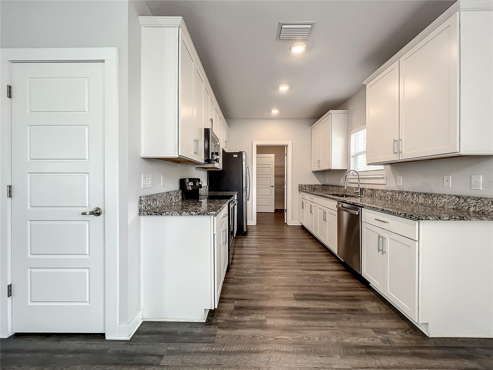 Image 6 of 57 For 3715 Wisconsin Avenue 2