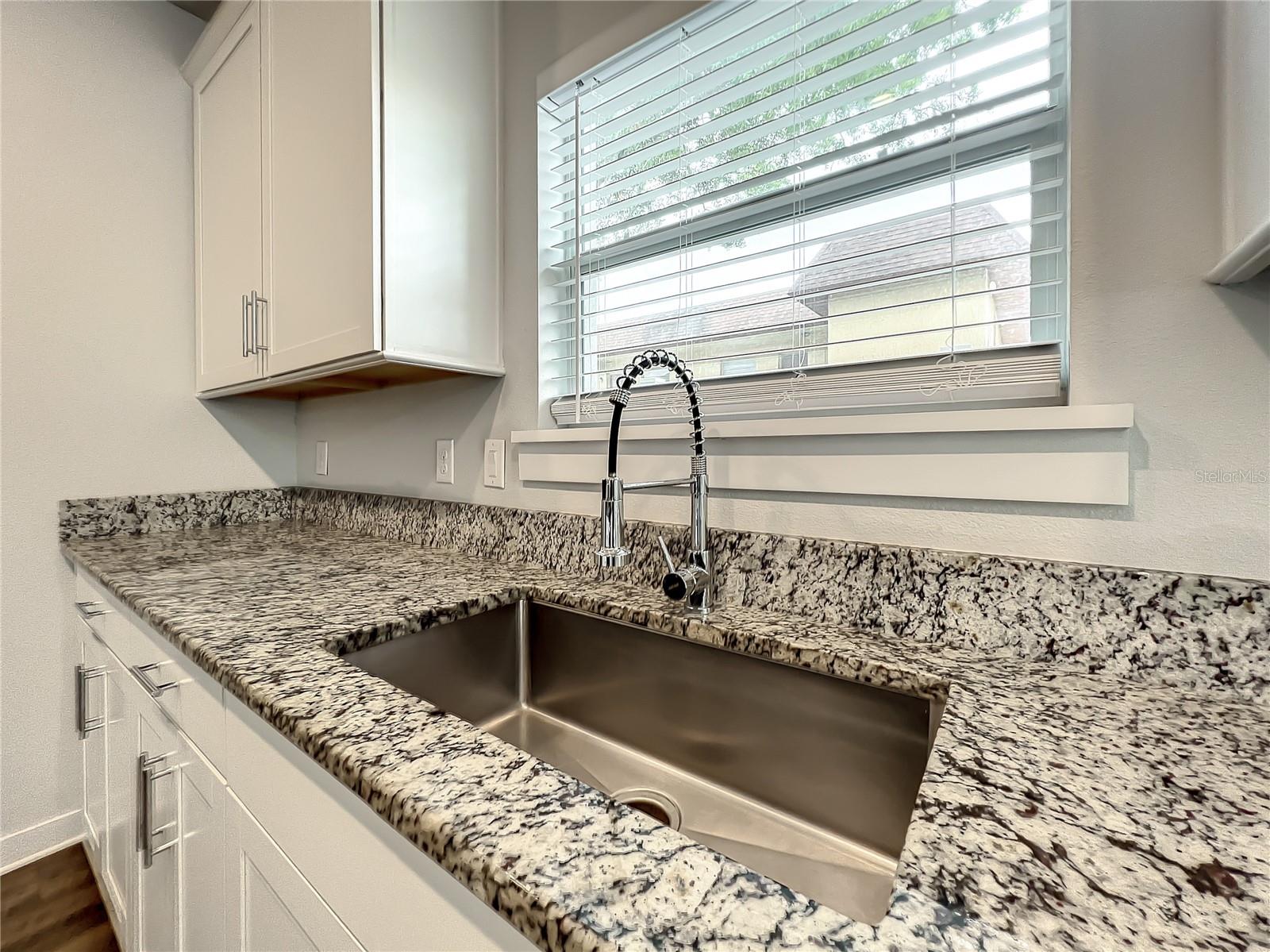 Image 7 of 57 For 3715 Wisconsin Avenue 2