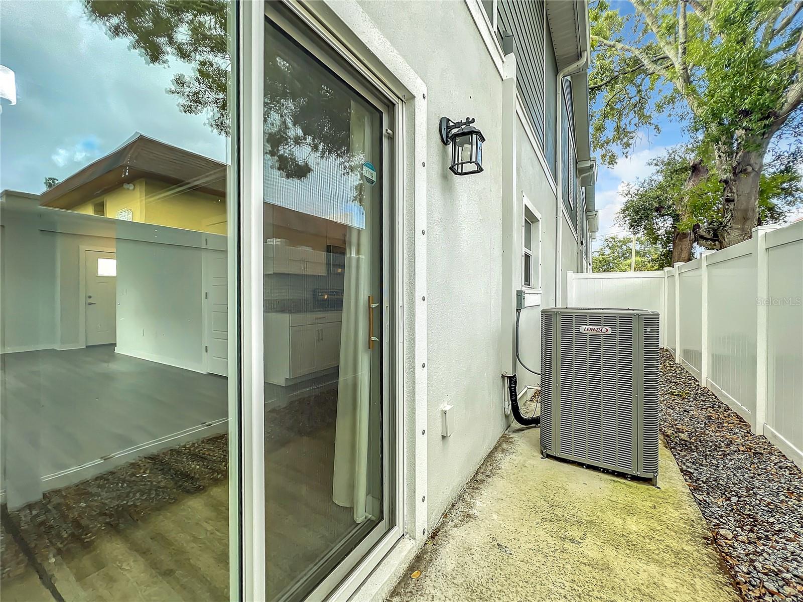 Image 9 of 57 For 3715 Wisconsin Avenue 2