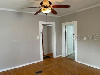 Image 10 of 14 For 912 Saint Clair Street