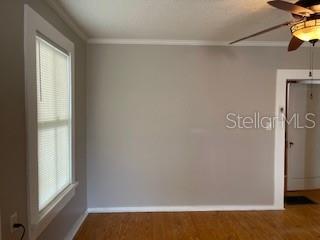 Image 11 of 14 For 912 Saint Clair Street