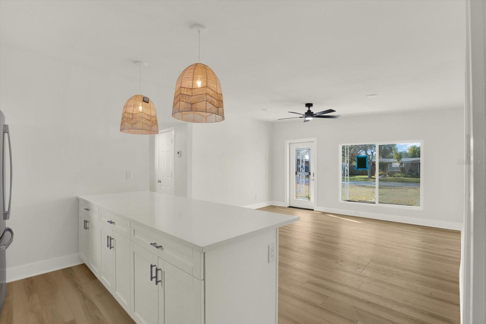 Image 6 of 23 For 10395 110th Avenue