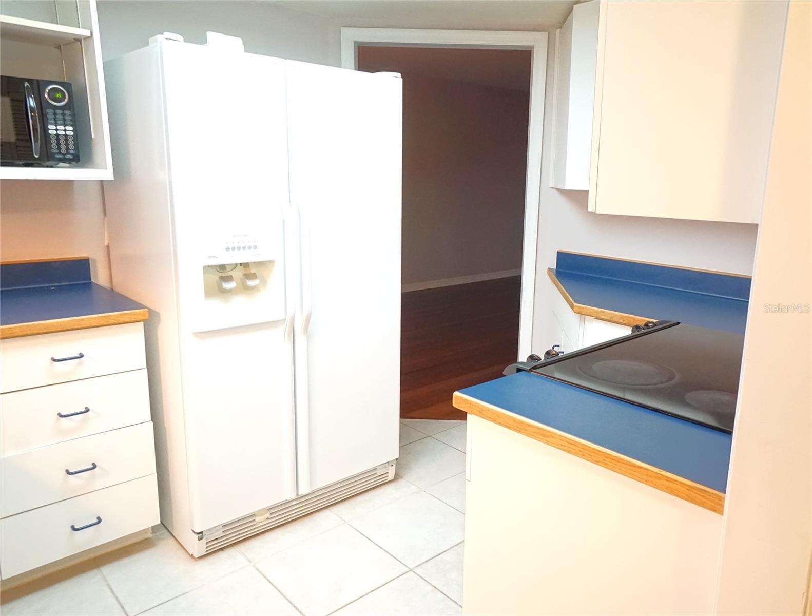 Image 15 of 16 For 3325 Bayshore Boulevard D28