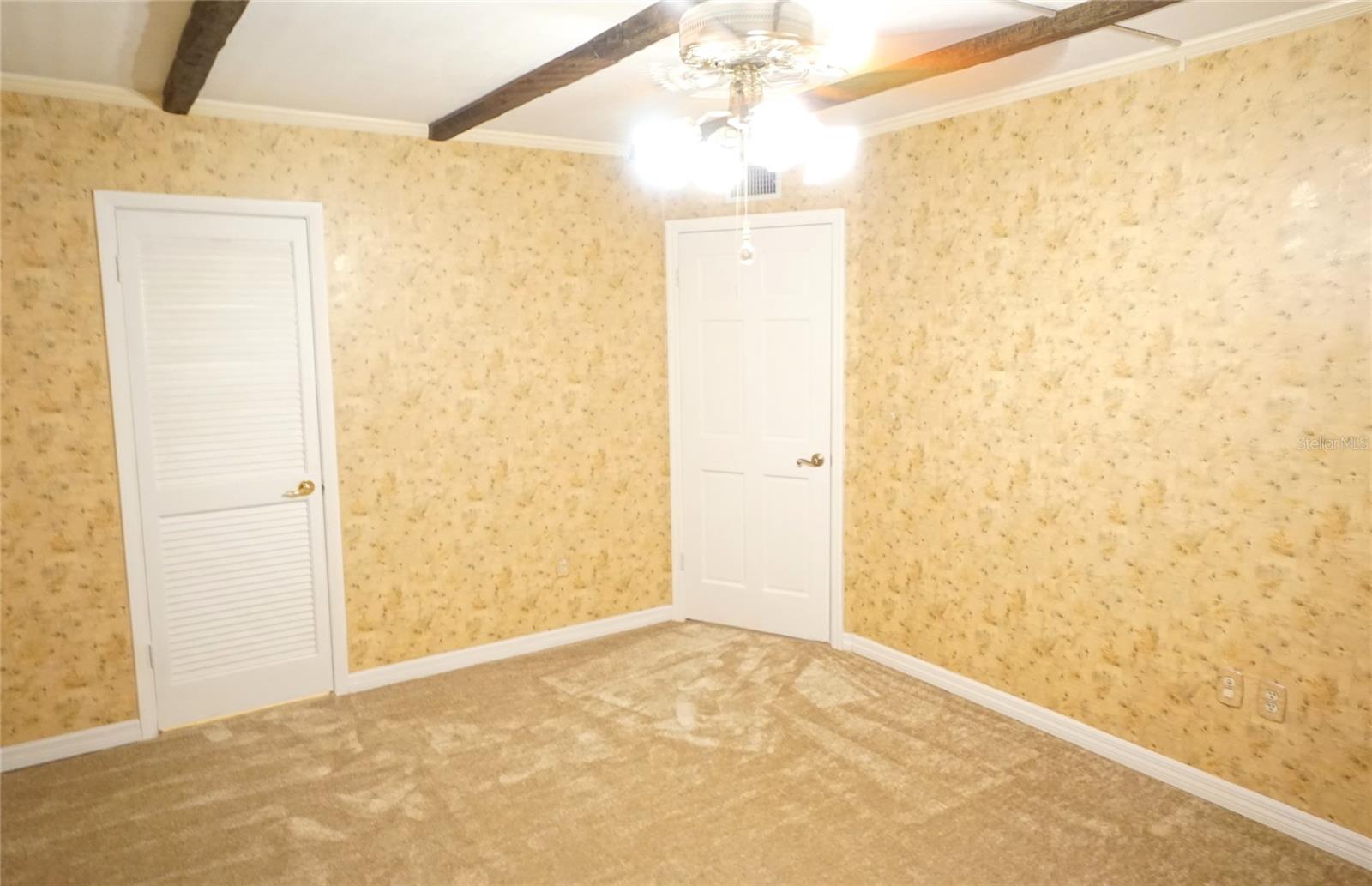 Image 9 of 16 For 3325 Bayshore Boulevard D28