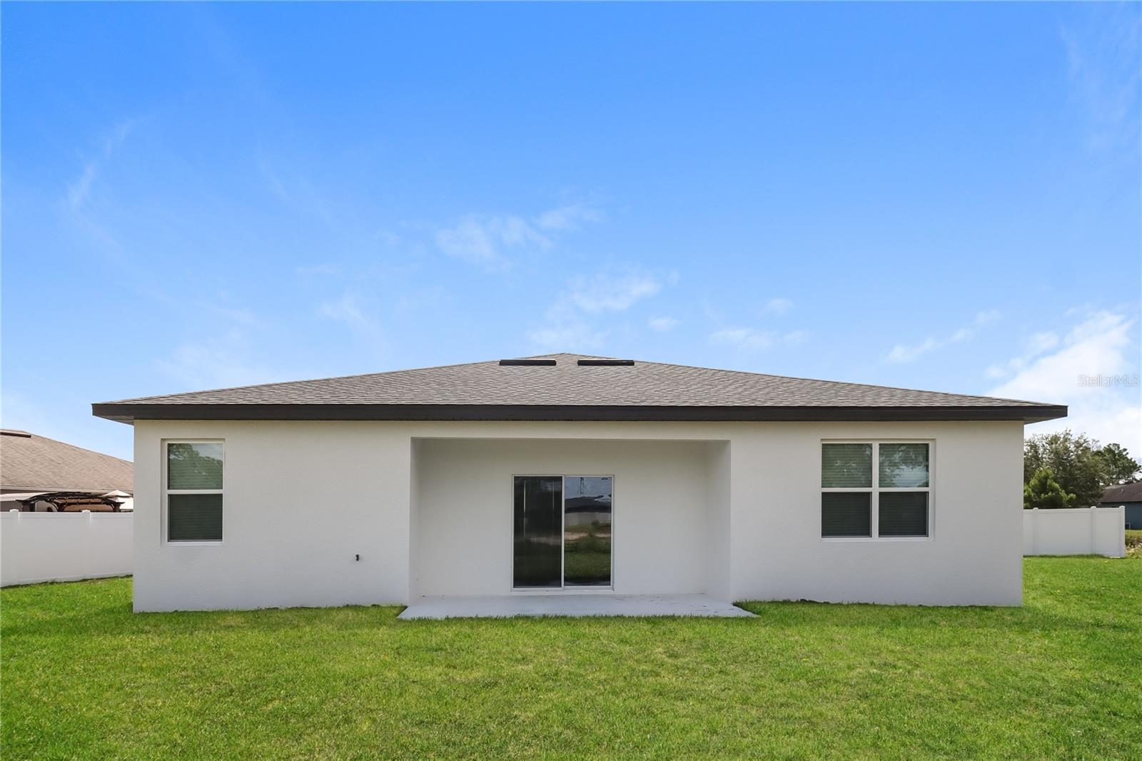 Image 15 of 15 For 137 Zinnia Lane W