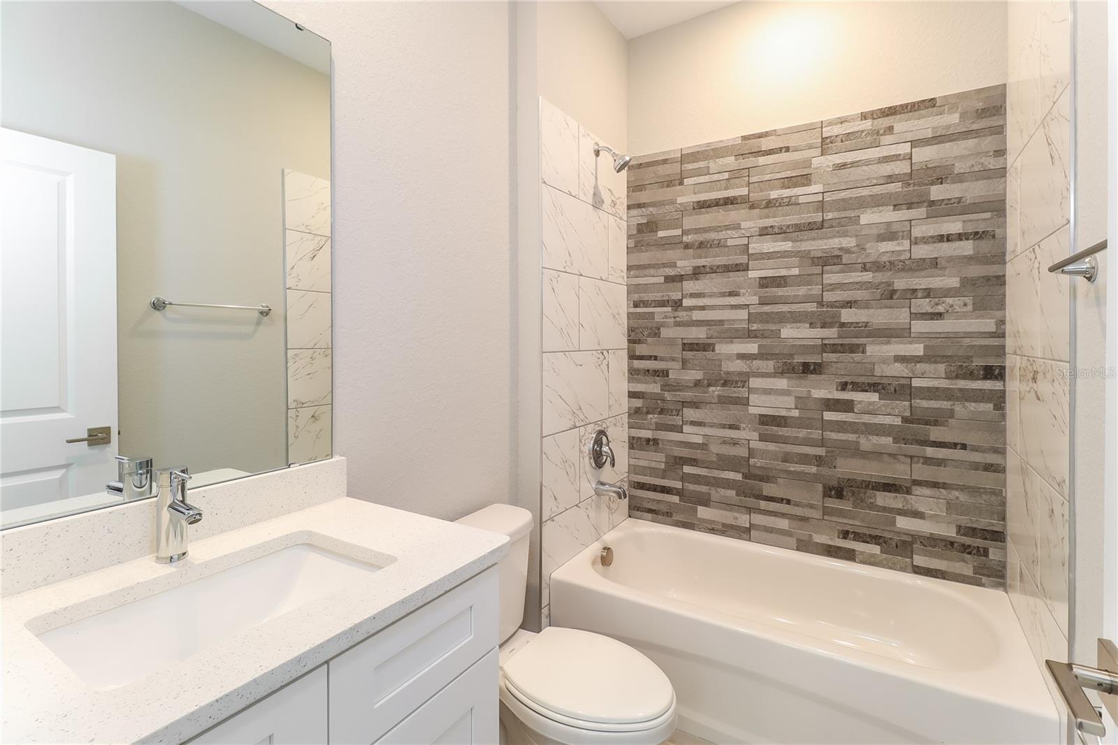 Image 7 of 15 For 137 Zinnia Lane W