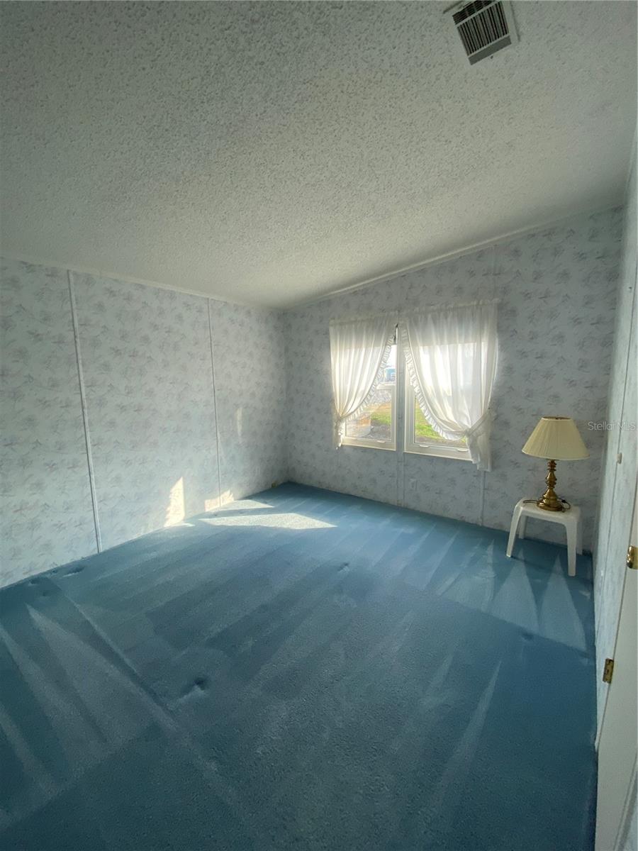 Image 26 of 41 For 36722 Strand Dr