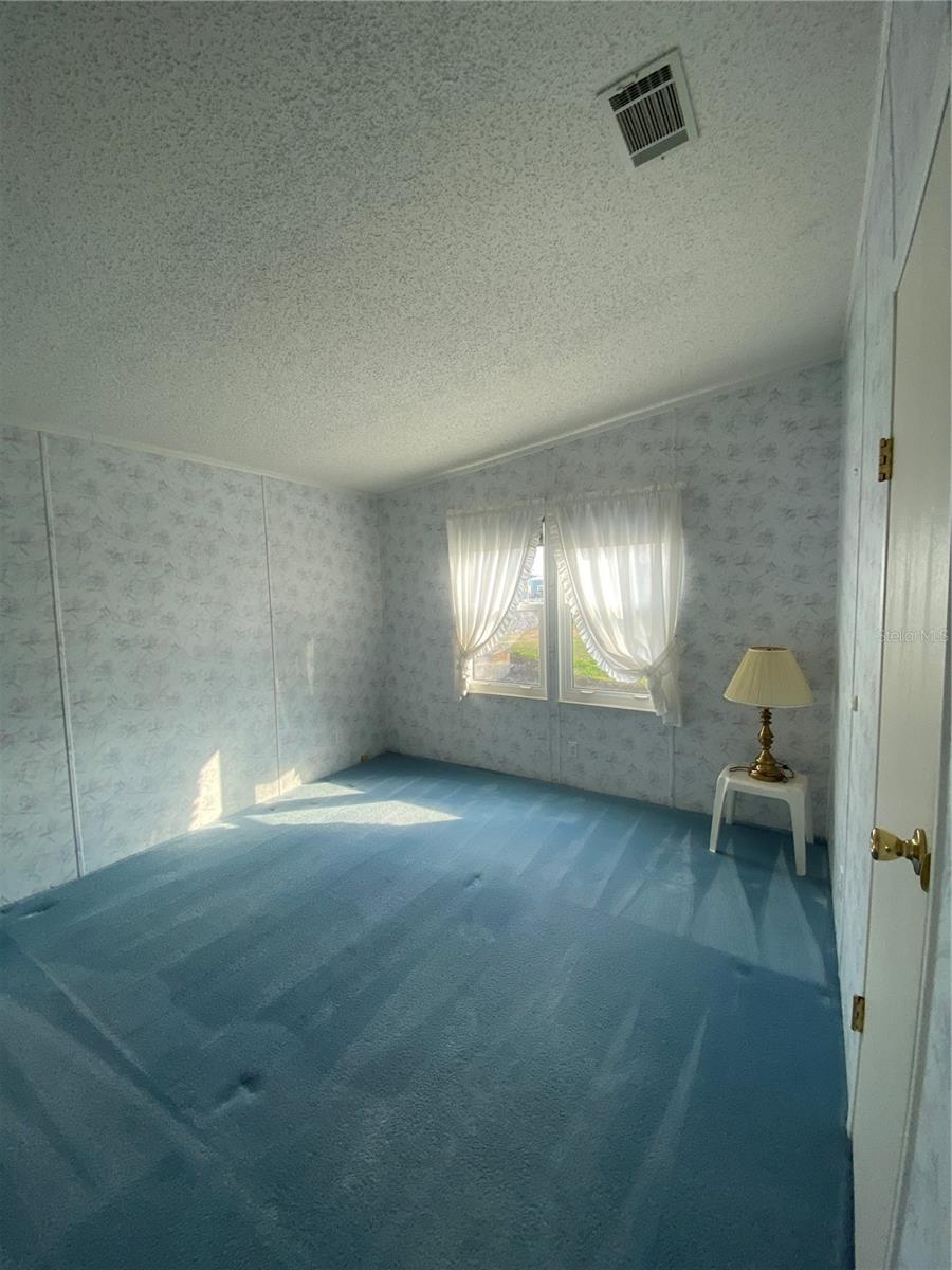 Image 27 of 41 For 36722 Strand Dr