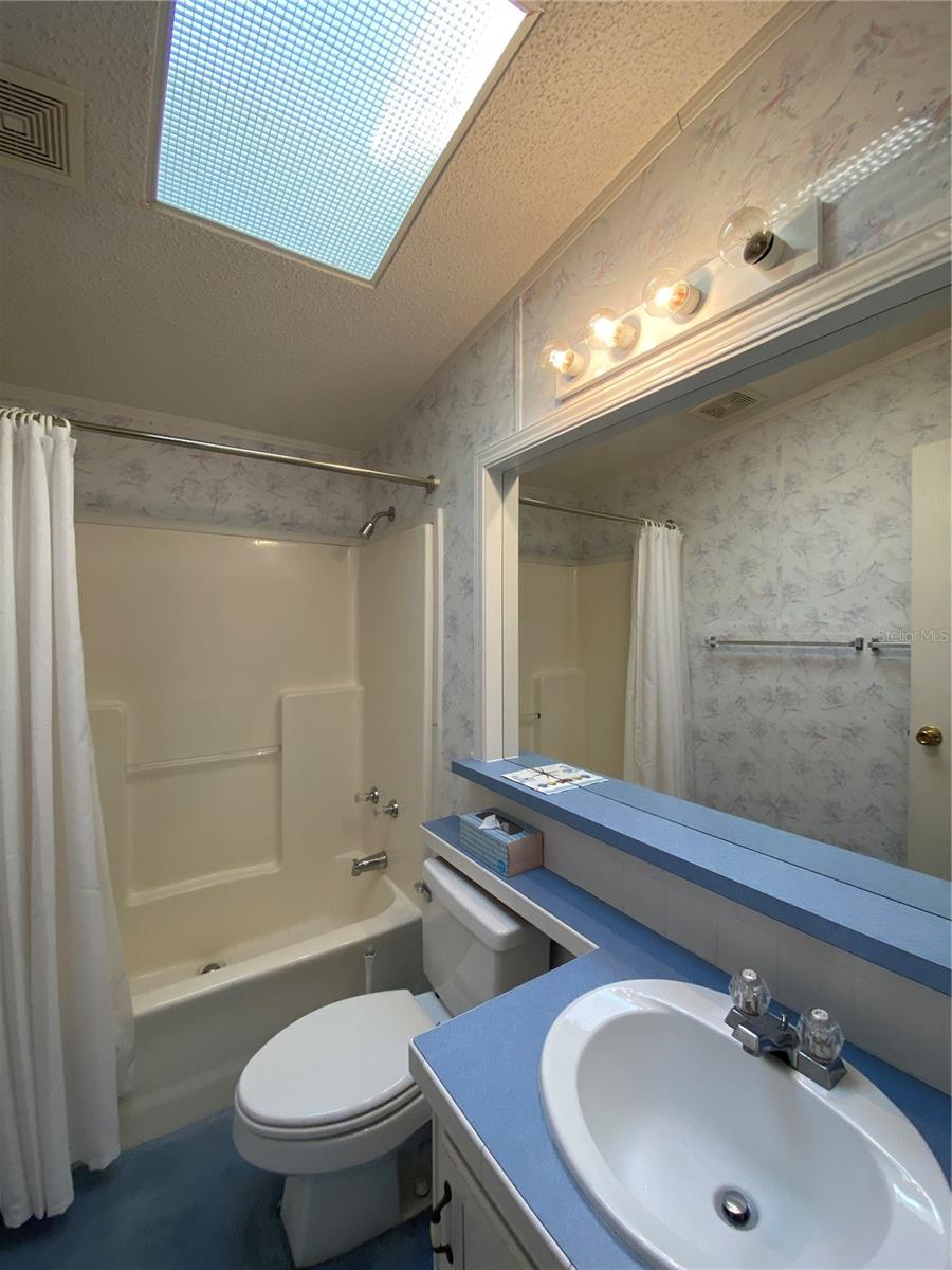 Image 29 of 41 For 36722 Strand Dr