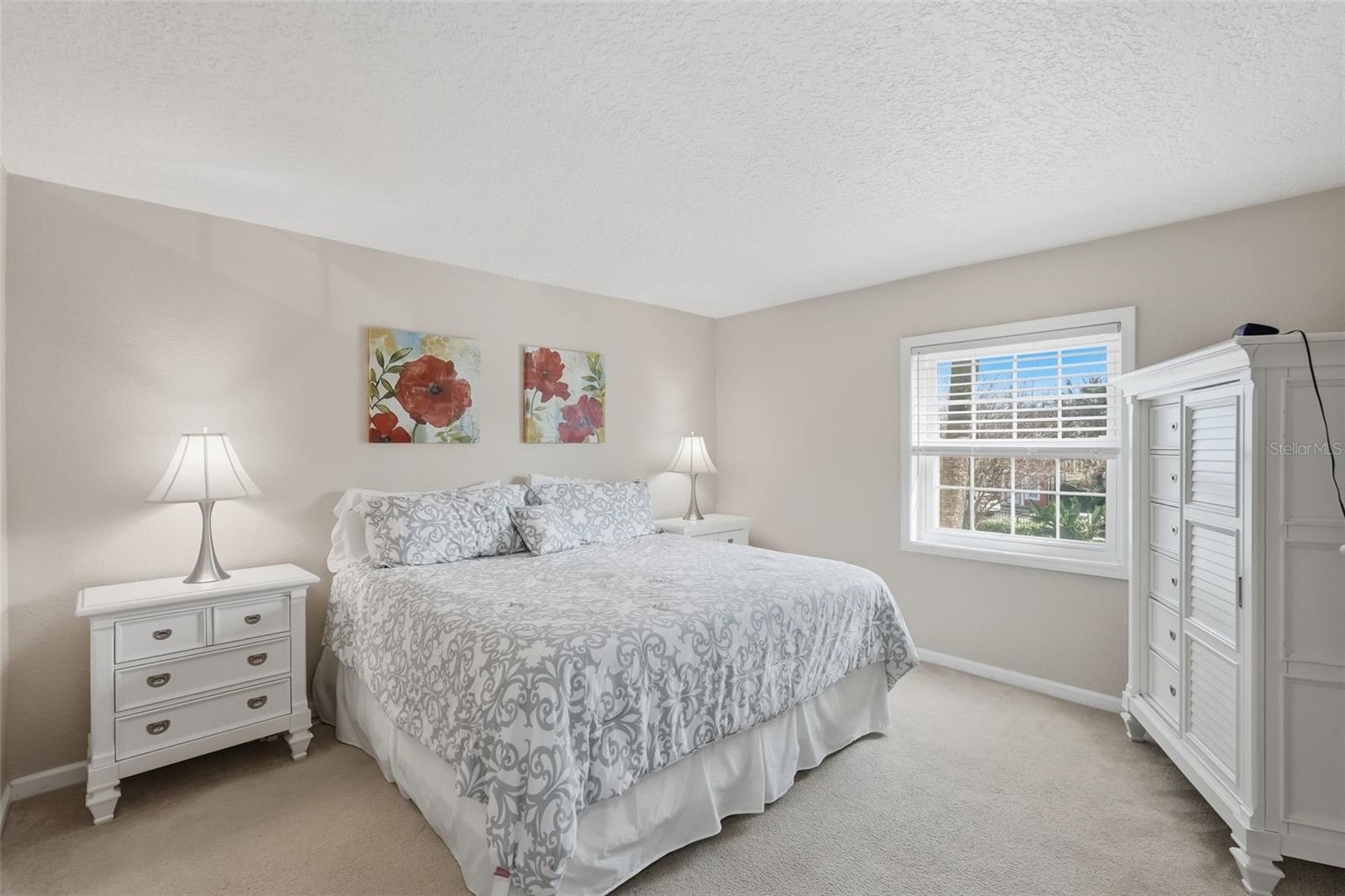 Image 16 of 31 For 3783 Pompano Drive Se D