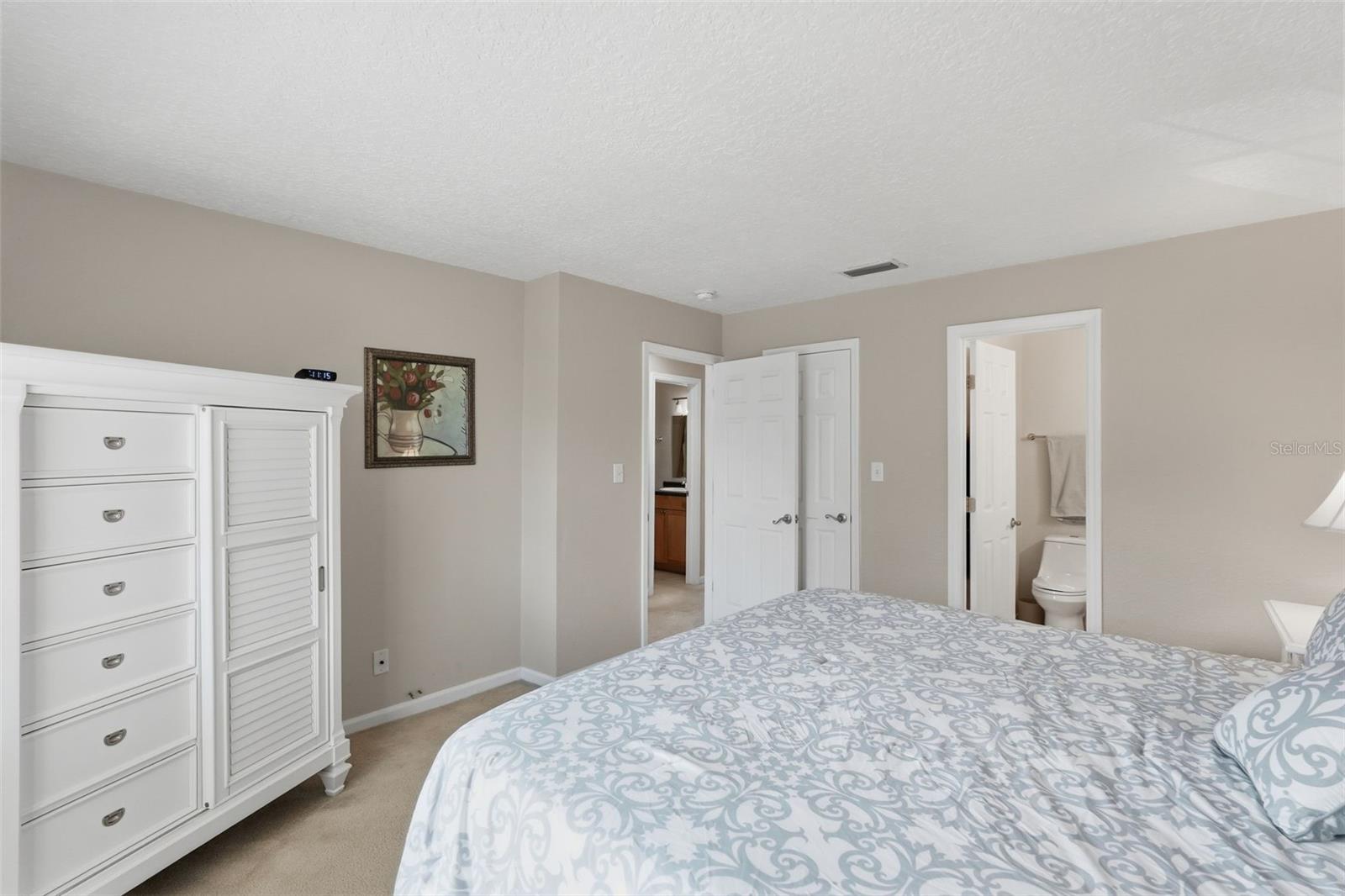 Image 18 of 31 For 3783 Pompano Drive Se D