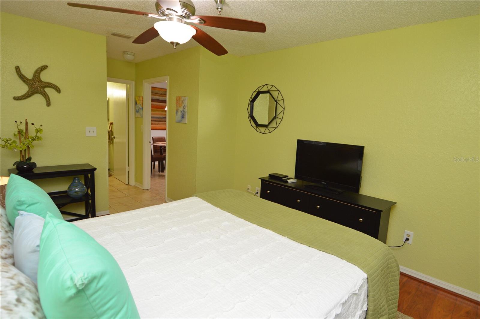 Image 38 of 95 For 10265 Gandy Boulevard N 1405