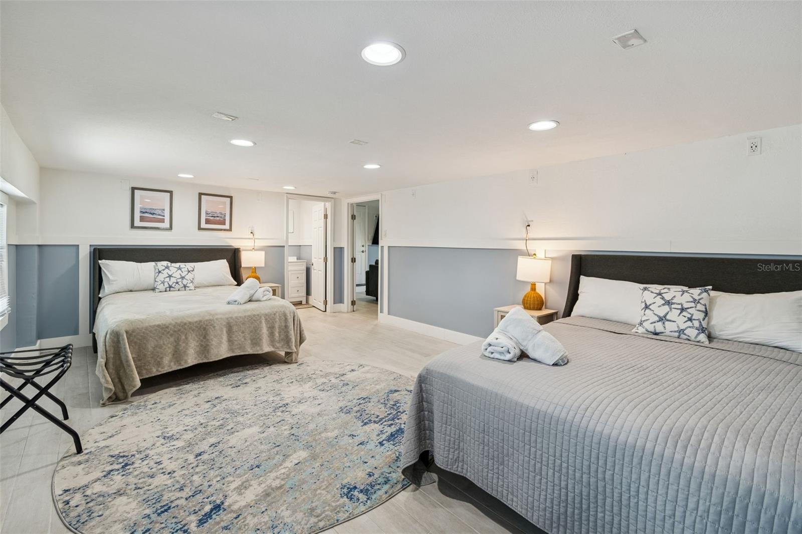 Image 25 of 54 For 330 6th Avenue