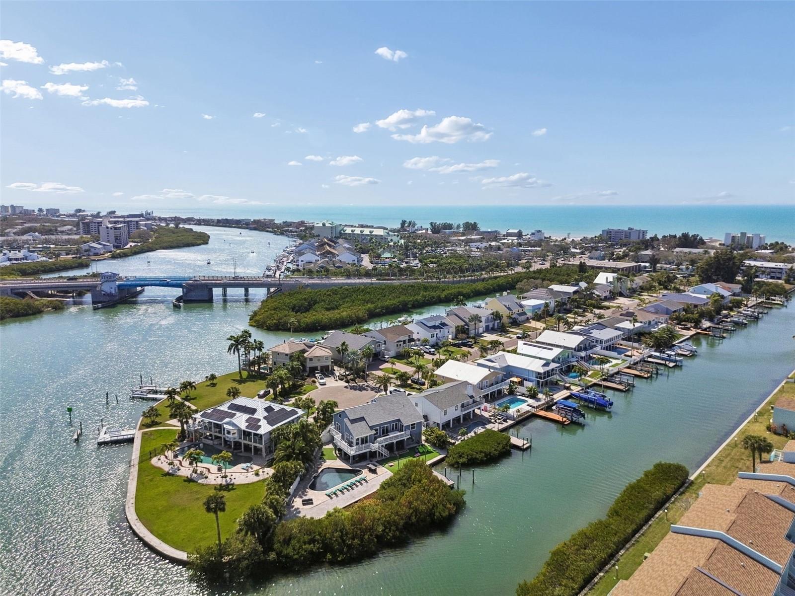 Image 47 of 54 For 330 6th Avenue