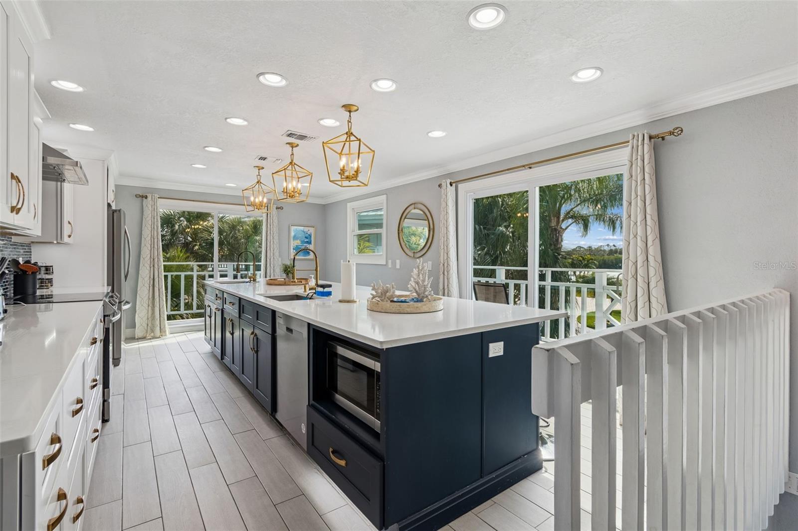 Image 5 of 54 For 330 6th Avenue